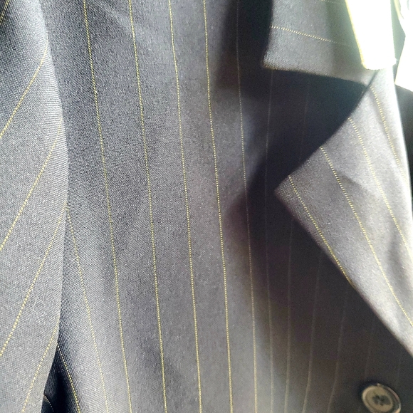 DBY Ltd. Pantsuit w/pale green collar - Picture 5 of 6